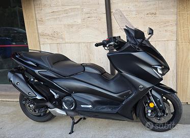 Yamaha TMAX 560