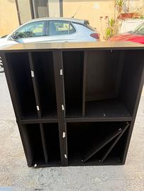 Monbile con scomparti