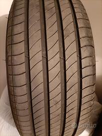 4 pneumatici Michelin 225/50R18