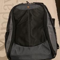 ZAINO CON SCOMPARTO PER PC PORTATILE