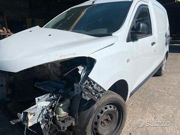 Ricambi usati per Dacia Dokker 1.5 DCI del 2015