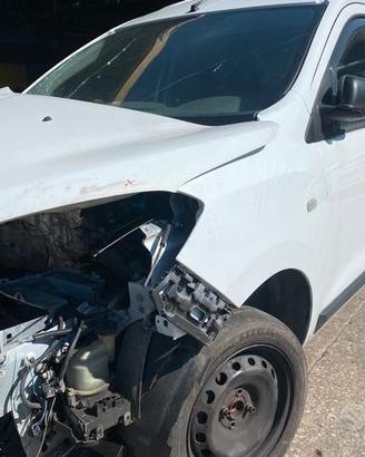 Ricambi usati per Dacia Dokker 1.5 DCI del 2015
