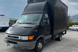 Fugone Iveco Daily 35c9 2004 con sponda idraulica
