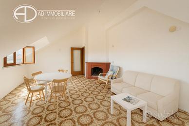 Affascinante mansardato panoramico e silenzioso