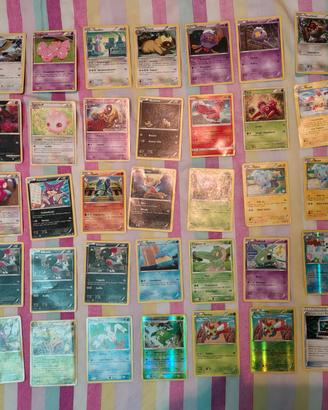 Lotto 40 carte Pokémon italiane