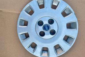 Set 2 borchie/copricerchi originali Fiat 14 polici