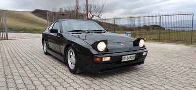 Porsche 944 85'
