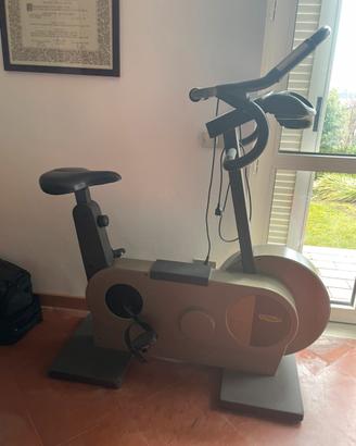 Cyclette TechnoGym System