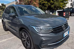 Volkswagen Tiguan 2.0 TDI SCR DSG Business BlueMot