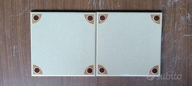 Piastrelle in gres e maiolica (21,6 mq totali)