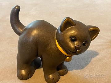 Gatto nero bombay thun