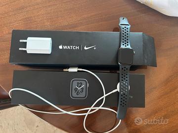 Apple Watch 4, 40mm