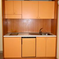 Cucina piccola a scomparsa per monolocale b&b