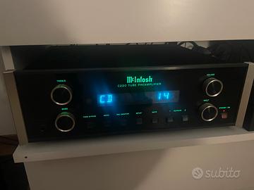 Preamplificatore a valvole McIntosh C220