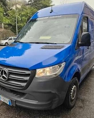 DISPONIAMO DI RICAMBI AUTO MERCEDES SPRINTER 2020 