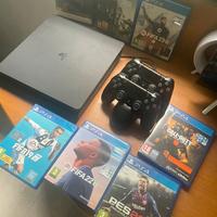 Ps4 con 2 controller, accesorio e 7 giochi.