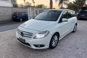 MERCEDES CLASSE B-180 PREMIUM FULL OPT