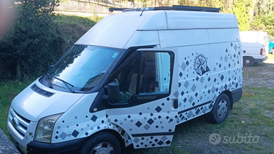 Furgone camperizzato