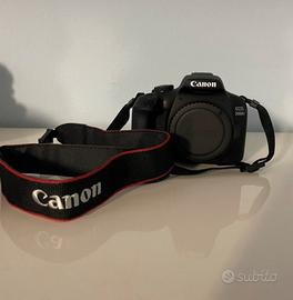 CANON EOS 2000D