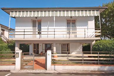Villetta indipendente con giardino