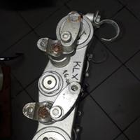 KLX 650 96-01 : cerchio centralina radiatore pinza