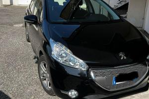 Peugeot 208 1.6 e-HDi 92 CV Allure S – 5 porte | D