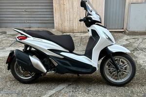 Piaggio Beverly 400