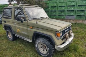 Toyota Land Cruiser LJ 70 LV-MRXW  con A.C.