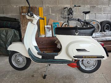 Vespa 50 Special 