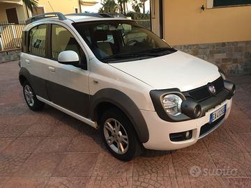 Splendida Fiat Panda allestimento cross