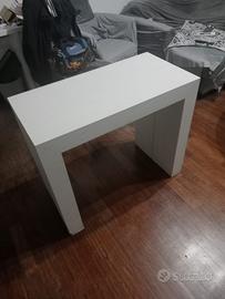 Tavolo Consolle di design allungabile