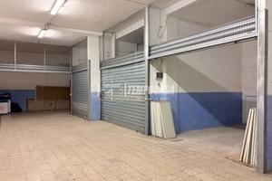 BOX AUTO LIBERO E SUBITO DISPONIBILE IN ZONA PIAZZ