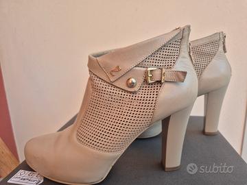 Scarpe tronchetto estive Nero Giardini 