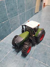 Trattore Bruder Fendt