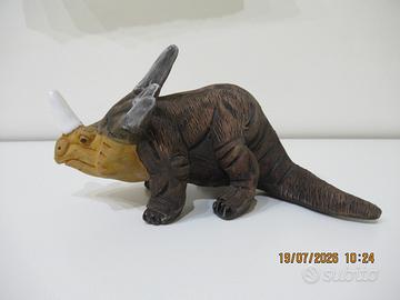 CASALS statuina terracotta Styracosaurus, dal Perù