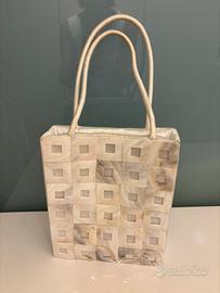 Piccola borsa applicazioni madreperla