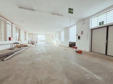 CAPANNONE A VILLALVERNIA