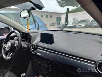 Parti di ricambio Mazda 2 1.5 Benzina del 2018