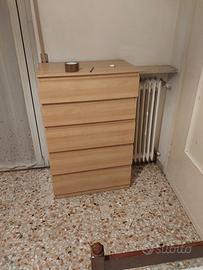 CASSETEREA CON 6 CASETE A VERONA 