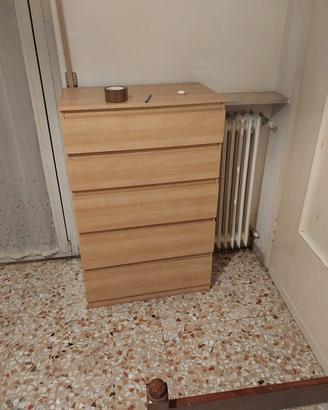 CASSETEREA CON 6 CASETE A VERONA 