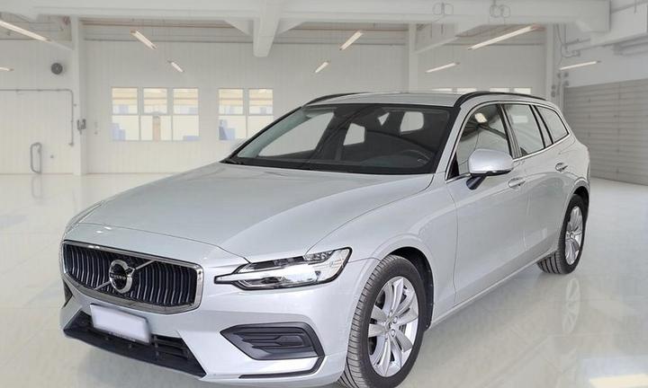VOLVO V60 B3 autom. Momentum Business Pro WAGON