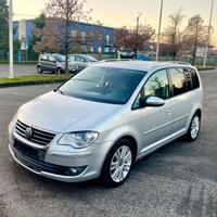 Volkswagen Touran 2.0 TDI 170 CV DSG Highline