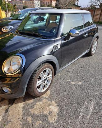 Mini Cooper D 1.6 -90.000 Km