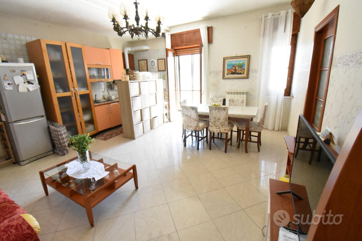 3 LOCALI A CERCOLA - Vista 3