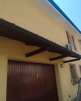Tettoia in legno