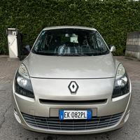 Renault Scenic Scénic X-Mod 1.5 dCi 110CV EDC Luxe
