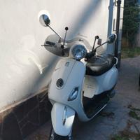 Piaggio Vespa 50 LX - 2012