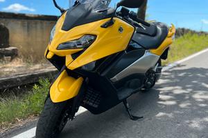 Tmax 560 (7500km)