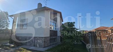 Villa singola Castano Primo [Cod. rif 3239038VRG]