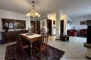 4 LOCALI A ALBANO SANT'ALESSANDRO